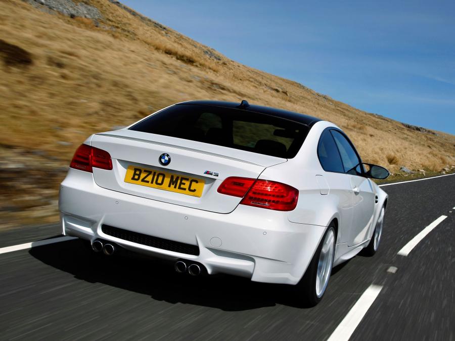  BMW M3 Coupe Competition Package 2010 года  (UK) (фото 9 из 11)